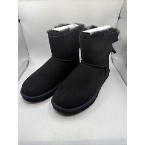 Authentic UGG Women's Mini Bailey Bow II Boots 1016501  Size 7. Black Color New
